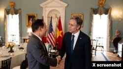 Ngoại trưởng Hoa Kỳ Antony Blinken tiếp Trưởng ban Đối ngoại Trung ương Lê Hoài Trung. Photo Twitter US Secretary Antony Blinken.