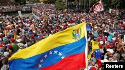 Biểu tình chống tổng thống Maduro tại Caracas, Venezuela.