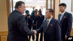 Ông Pompeo gặp quan chức Bắc Hàn hôm 8/7.