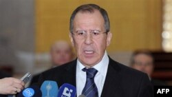 Bộ trưởng Ngoại giao Nga Sergey Lavrov nói chuyện với các phóng viên sau cuộc gặp với Tổng thống Syria tại dinh tổng thống ở Damascus, Syria, 7/2/2012