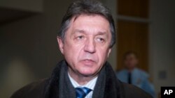 Đại sứ Ukraina Yuriy Sergeyev tại LHQ kêu gọi quốc tế làm mọi thứ có thể để ngăn điều ông gọi là sự 'xâm lược' của Nga.