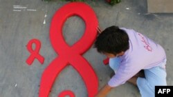 33 triệu người trên toàn thế giới đang phải sống với siêu vi HIV và bệnh AIDS