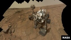 Xe tự hành Curriosity của NASA hoạt động trên Sao Hỏa 