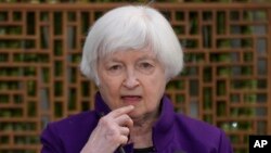 Bộ Trưởng Yellen tại một cuộc họp báo ở Bắc Kinh, 8 tháng Tư, 2024.