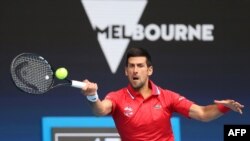 Nếu thị thực của Djokovic bị hủy bỏ thì Djokovic sẽ không được trở lại Úc trong ba năm tới. 