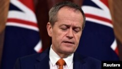 Lãnh đạo Đảng Lao động Úc Bill Shorten phát biểu trong một cuộc họp báo ở Melbourne, Úc, ngày 10 tháng 7 năm 2016. 