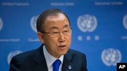 Tổng thư ký Liên hiệp quốc Ban Ki-moon nói chuyện tại một cuộc họp báo