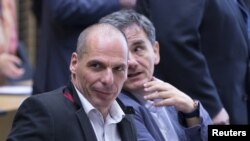 Bộ trưởng Tài chánh Hy Lạp Yanis Varoufakis nói nếu cử tri Hy Lạp chấp nhận đề nghị cứu nguy của các chủ nợ Liên hiệp Châu Âu vào ngày chủ nhật, thì ngày thứ hai ông sẽ không còn là bộ trưởng tài chánh nữa.