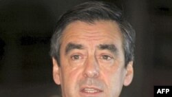 Thủ tướng Pháp Francois Fillon đến Nam Triều Tiên để dự các cuộc thảo luận về hợp tác thương mại và đầu tư