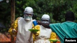 Nigeria truy tìm hơn 30.000 người có thể bị nhiễm virus Ebola