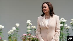 Phó Tổng thống Hoa Kỳ Kamala Harris tại Nhà Trắng ngày 26/7/221. Dự kiến bà sẽ công du Việt Nam từ ngày 24 đến ngày 26 tháng 8/2021. 