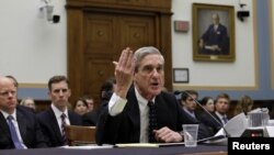 Giám đốc FBI Robert Mueller điều trần trước Ủy ban Tư pháp Hạ viện hôm 13/6/2013 về chương trình theo dõi PRISM bị tiết lộ. 