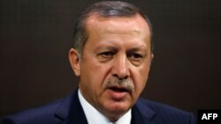 Thủ tướng Erdogan nói mối quan hệ thương mại, quân sự và công nghiệp quốc phòng với Israel hoàn toàn đình chỉ