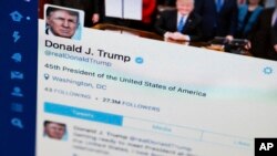 Trang Twitter của ông Trump