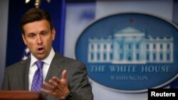 Phát ngôn viên Tòa Bạch Ốc Josh Earnest nói bang giao giữa Hoa Kỳ và Berlin rộng rãi và quan trọng