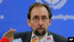 Cao ủy trưởng Nhân quyền LHQ Zeid Ra’ad al-Hussein phát biểu với truyên thông tại Colombo, Sri Lanka ngày 9/2/2016.