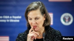 Trợ lý Ngoại trưởng Mỹ Victoria Nuland tham dự một cuộc họp báo tại Đại sứ quán Mỹ ở Kiev, 7/2/2014