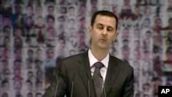 Tổng thống Syria Bashar al-Assad nhất định giữ chức tổng thống cho tới khi các cuộc bầu cử được tổ chức vào năm 2014.