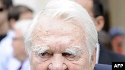 Ông Andy Rooney, nhà bình luận truyền hình trên tạp chí tin tức '60 Minutes' của đài CBS đã qua đời, thọ 92 tuổi