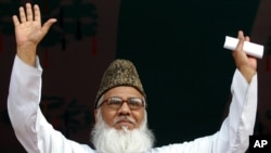 Ông Motiur Rahman Nizami, 71 tuổi, một cựu Bộ trưởng trong Nội các Bangladesh, bị buộc tội diệt chủng, giết người, tra tấn, cưỡng hiếp, và hủy hoại tài sản vì vai trò của ông trong cuộc chiến dành độc lập từ Pakistan năm 1971.