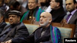 Tổng thống Afghanistan Hamid Karzai dự ngày cuối hội nghị Loya Jirga, 24/11/13