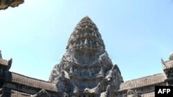 Ðền thờ Angkor Wat ở Campuchia