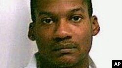 Emanuel Lutchman bị FBI bắt giữ vào ngày 30/12/2015 và đã nhận tội âm mưu tấn công khủng bố vào đêm giao thừa tại New York. 