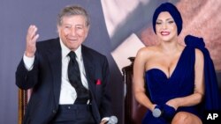 Đây không phải là lần đầu tiên Lady Gaga và ca sĩ lừng danh Tony Bennett cùng làm nhạc.