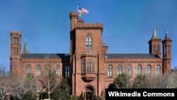 Tòa kiến trúc đầu tiên của Viện Smithsonian được đặt tên là The Castle