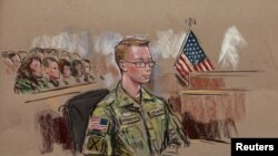 Binh nhất Bradley Manning trong bức phác thảo tại 1 phiên tòa ở Fort Meade, Maryland