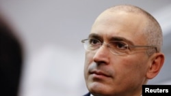 Nga bỏ tù ông Khodorkovsky 10 năm, và thu giữ các tài sản của Yukos.