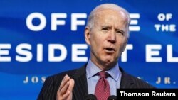 Tổng thống đắc cử Joe Biden giới thiệu đội ngũ đặc trách kinh tế và việc làm tại trụ sở chuyển giao quyền hành ở Wilmington, Delaware, ngày 8 tháng 1, 2021.