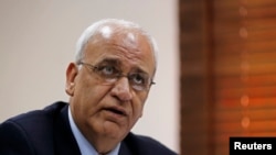 Ông Saeb Erekat, phát ngôn viên của Thẩm quyền Palestine, nói rằng bạo động là “kết quả tự nhiên” của sự chiếm đóng và các chính sách của Israel.