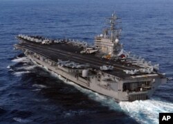 Chiếc USS Ronald Reagan phục vụ như một lực lượng phản ứng nhanh đối với bất kỳ hành vi khiêu khích nào có thể xảy ra trong khu vực.