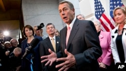 Chủ tịch Hạ viên John Boehner nói chuyện trong một cuộc họp báo tại Quốc hội, 10/10/13