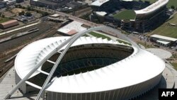 Sân vận động Moses-Mabhida tại TP Durban, Nam Phi, sẵn sàng chờ đón World Cup 2010