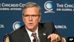 Cựu thống đốc bang Florida Jeb Bush hiện đang đứng đầu trong các cuộc thăm dò giữa các đối thủ Đảng Cộng Hòa