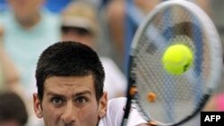 Tay vợt hạt giống số 1 người Serbia Novak Djokovic