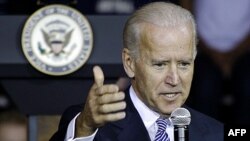 Phó Tổng thống Hoa Kỳ Joe Biden nói chuyện tại Ðại học Pittsburgh, Pennsylvania, ngày 4 tháng 11, 2011