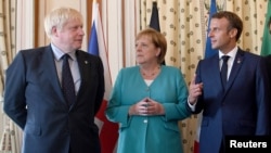 Thủ tướng Anh Boris Johnson, Thủ tướng Đức Angela Merkel và Tổng thống Pháp Emmanuel Macron