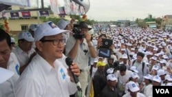 Ông Sam Rainsy khởi sự chiến dịch tranh cử sau khi về đến Kampuchea, 20/7/13