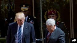 Tổng thống Palestine Mahmoud Abbas và Tổng thống Donald Trump tại thành phố Bethlehem ở Khu Bờ Tây, ngày 23/5/2017.