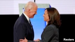 Cựu Phó Tổng thống Joe Biden và Thượng nghị sĩ Kamala Harris.