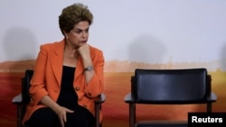 Bà Rousseff bị cáo buộc đã sử dụng sai trái công quỹ để che giấu tình trạng tài chính của quốc gia