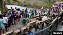 Theo UNICEF, một số khu vực ở Philippines vẫn đang chật vật để phục hồi sau một loạt các thiên tai, trong đó có siêu bão Haiyan năm 2013.