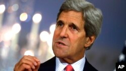 Ngoại trưởng Mỹ John Kerry bày tỏ sự quan tâm của Washington đối với những hành động của Bắc Kinh ở Biển Đông.