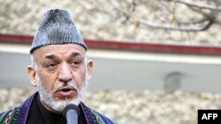 Tổng thống Karzai tuyên bố rằng nhân dân Afghanistan rất vui mừng khi thấy Hoa Kỳ loan báo Taliban không phải là kẻ thù.