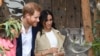 Harry và Meghan tại sở thú Taronga, Sydney.