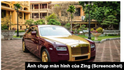 Chiếc Rolls-Royce Ghost dát vàng của ông Trịnh Văn Quyết được đem ra bán đấu giá.