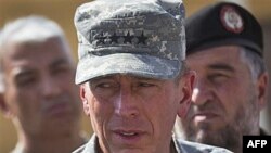 Đại Tướng David Petraeus nói liên minh vô cùng hối tiếc về sự cố này và đích thân ông sẽ ngỏ lời xin lỗi Tổng Thống Afghanistan Hamid Karzai